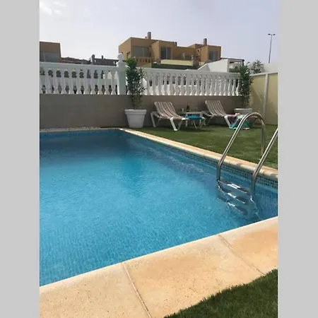 Vv 'valdeconcha', Piscina Privada Y Vistas Al Mar *