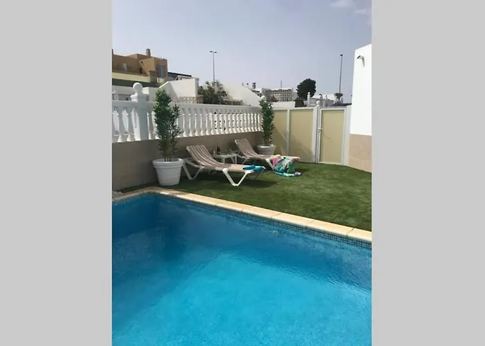 Vv Valdeconcha, Piscina Climatizada Privada Y Vistas Al Mar Villa *