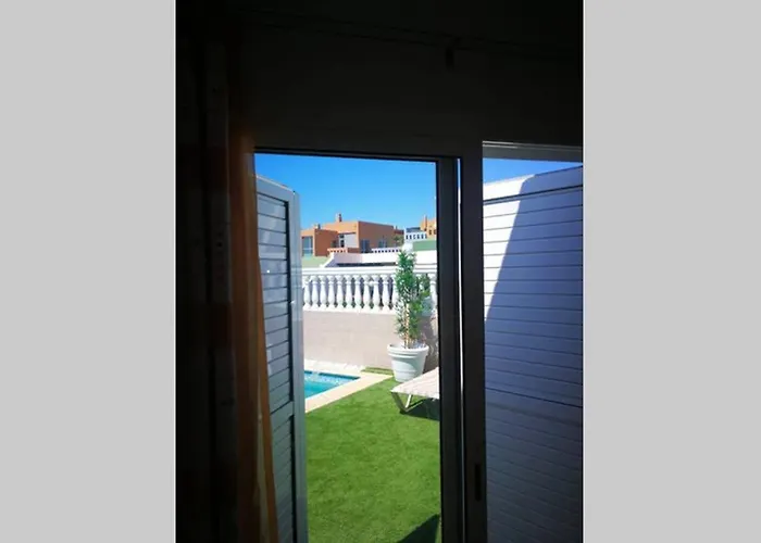 Villa Vv Valdeconcha, Piscina Climatizada Privada Y Vistas Al Mar