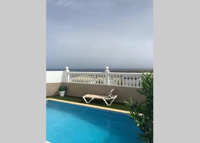 Vv Valdeconcha, Piscina Climatizada Privada Y Vistas Al Mar Villa *