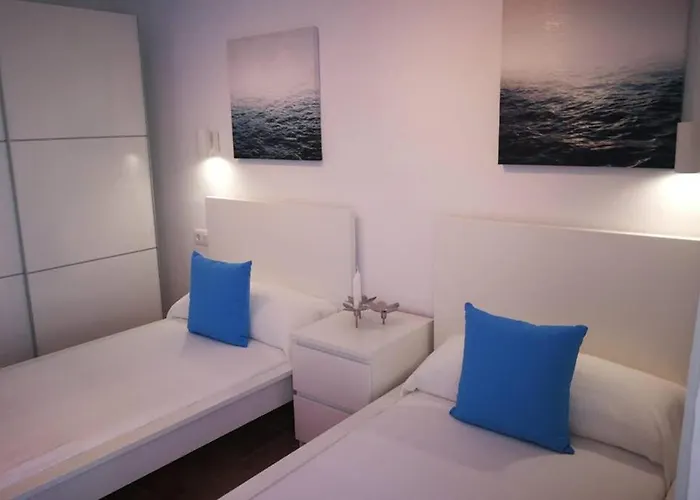 Villa Vv Valdeconcha, Piscina Climatizada Privada Y Vistas Al Mar