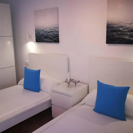 Villa Vv Valdeconcha, Piscina Climatizada Con Spa Privado Y Vistas Al Mar